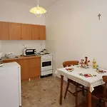 Sarmantni Stefania By Interhome بونات